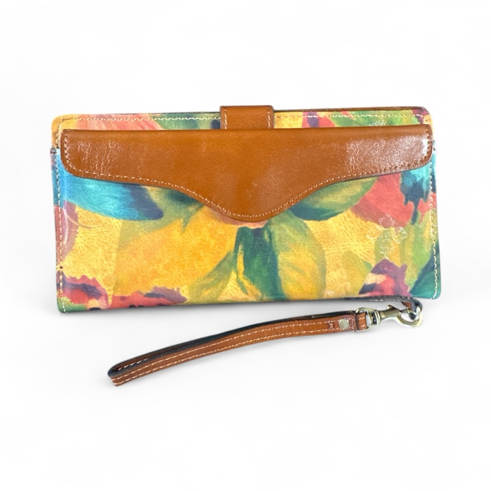 NWOT Patricia Nash Butterfly Leather Wristlet style P581498 - Picture 2 of 12